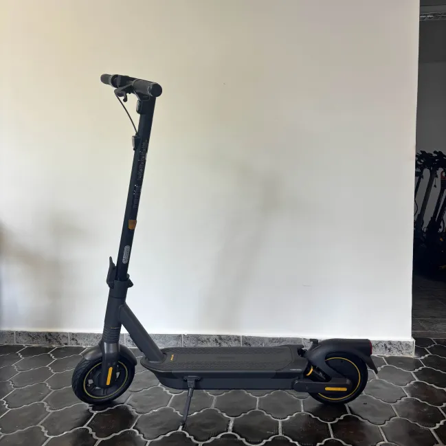 Outlet - Ninebot by Segway KickScooter MAX G2 E